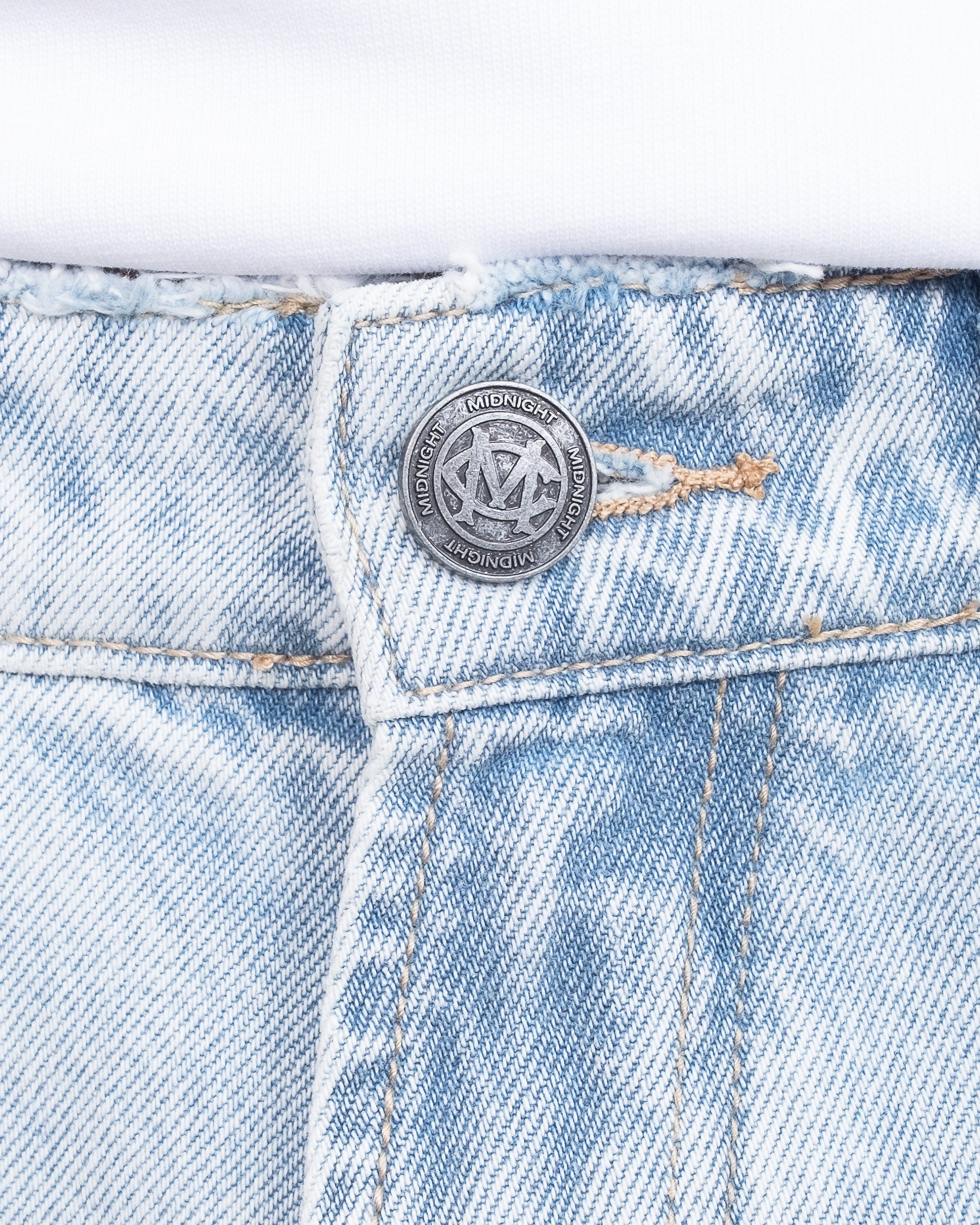 V1 DENIM - DISTRESSED GLACIER WASH