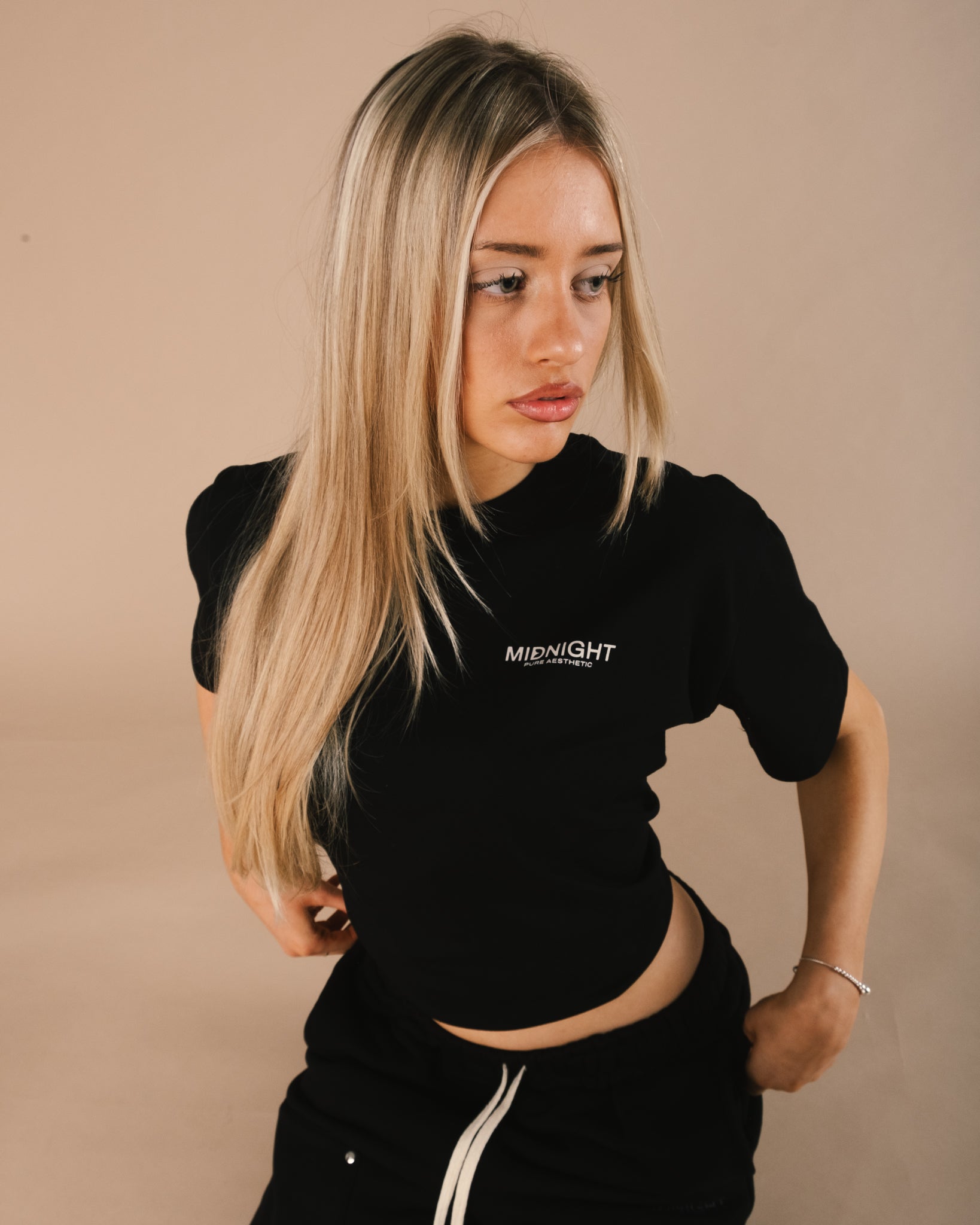 PURE AESTHETIC T-SHIRT - BLACK/IVORY