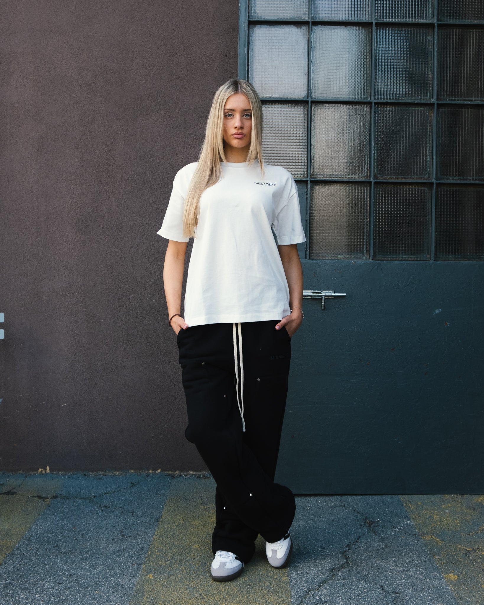 PURE AESTHETIC T-SHIRT - IVORY/BLACK